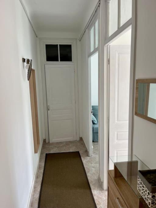 2 Pieces Cocooning Pres Du Port/gare Riquier Lejlighed Nice